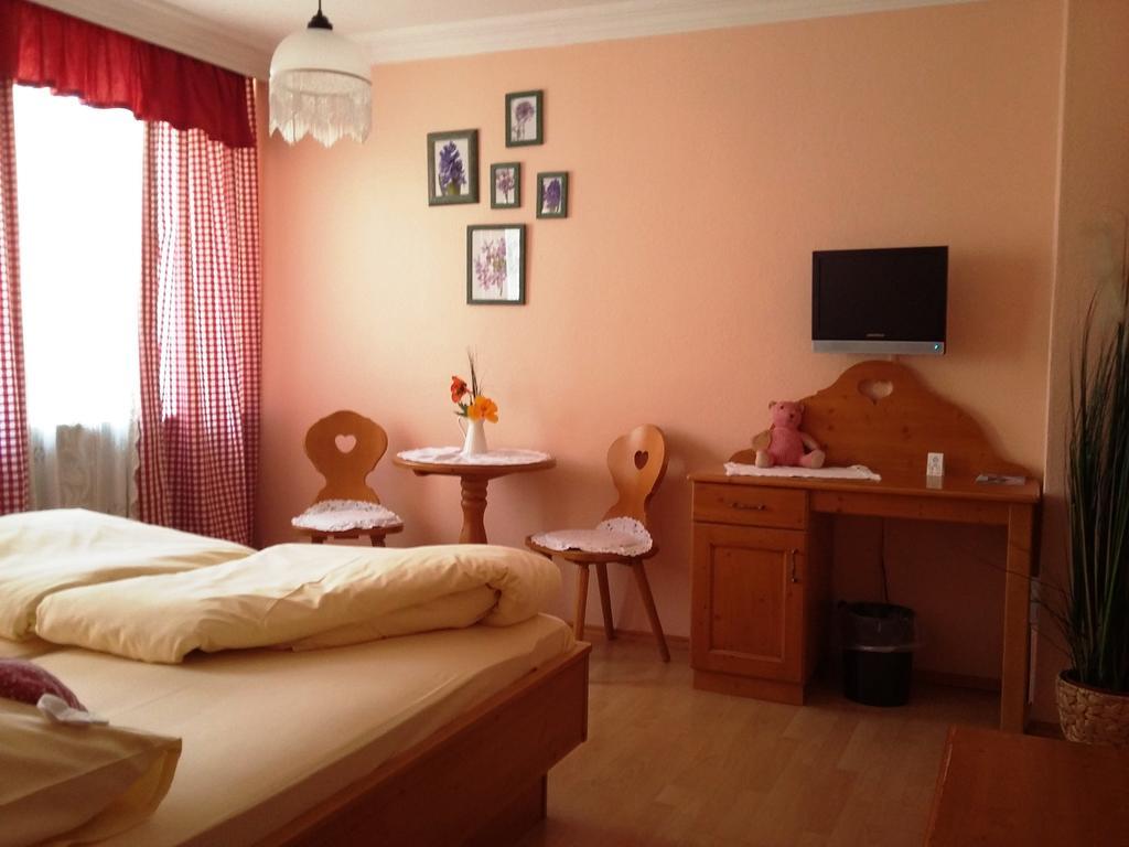 Monaco Hotel München